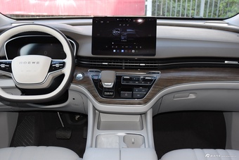 2025款荣威iMAX8 DMH 1.5T 陆尊奢享版