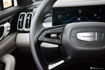 2025款博越L 第四代 1.5TD DCT 启程