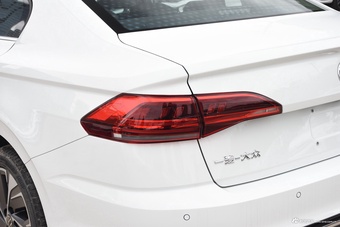 2025款宝来 300TSI 双离合尊行版
