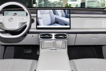 2025款零跑B01 550激光雷达版