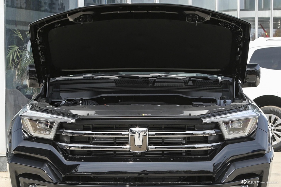 2024款坦克400 Hi4-T 越野版