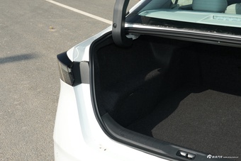 2026款天籁 2.0L 智能超舒适版