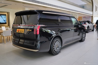 2024款ZEEKR 009 光辉典藏版