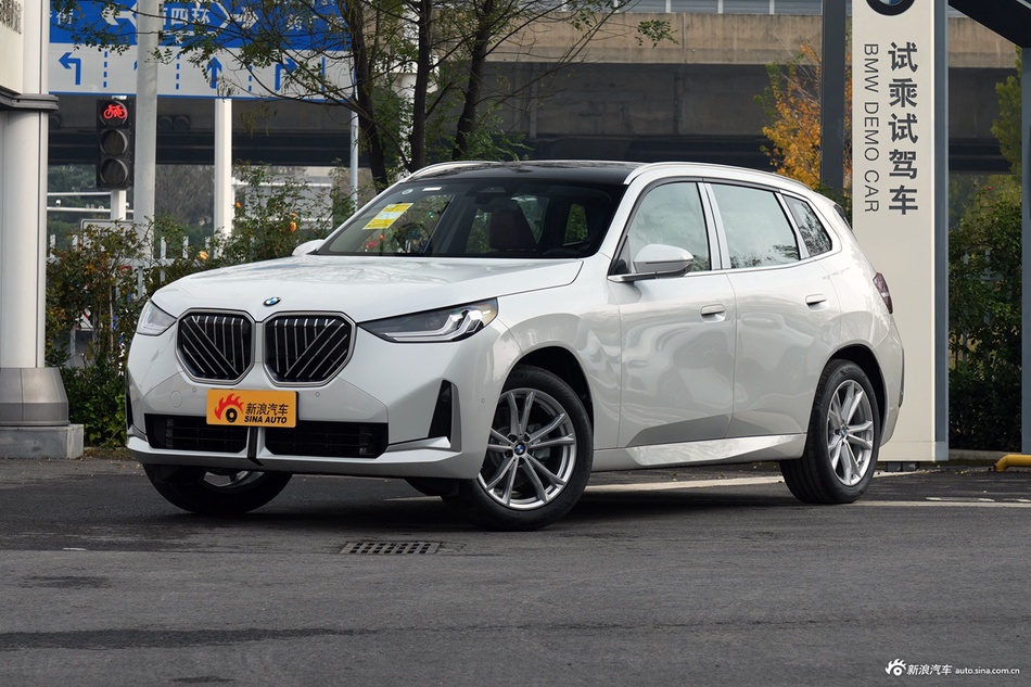 2025款宝马X3 改款 xDrive25L 豪华套装