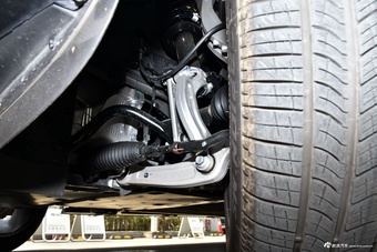 2024款极石01 尊享6座长续航版