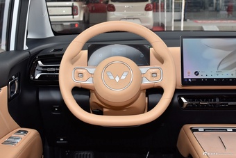 2025款五菱星光730 PHEV 125km 豪华型