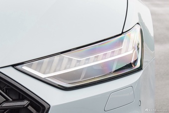 2024款奥迪A7L 45 TFSI quattro RS 套件竞速版