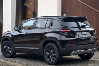 2026款Avenger Black Edition 官图