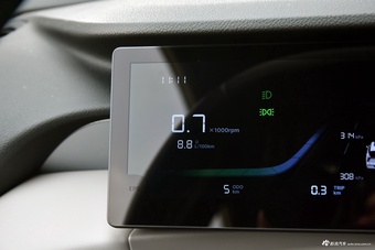 2025款博越L 第四代 1.5TD DCT 启程