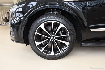 2024款添越 4.0T V8