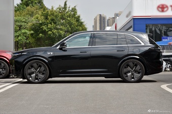 2025款理想L7 Ultra 智能焕新版