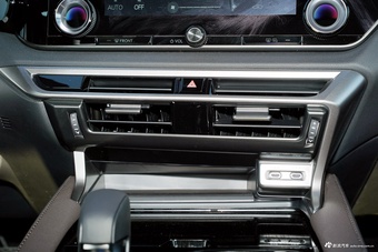 2025款雷克萨斯RX 350h 两驱舒享版