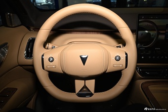 2025款深蓝S09 后驱Ultra+超长续航版