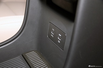 2026款沃尔沃XC70插电 四驱超长续航