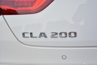 2023款奔驰CLA 200 4MATIC
