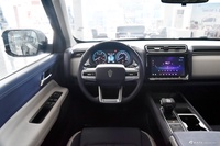 2024款大道 全能者 2.3T 柴油自动两驱舒享款平底货箱