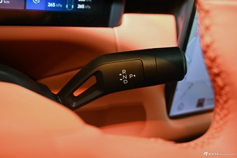 2025款领克900 1.5T Ultra 晨晖蓝