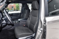 2024款普拉多 2.4T 穿越BX版 5座