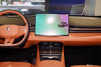 2026款深蓝S05 520MAX纯电版