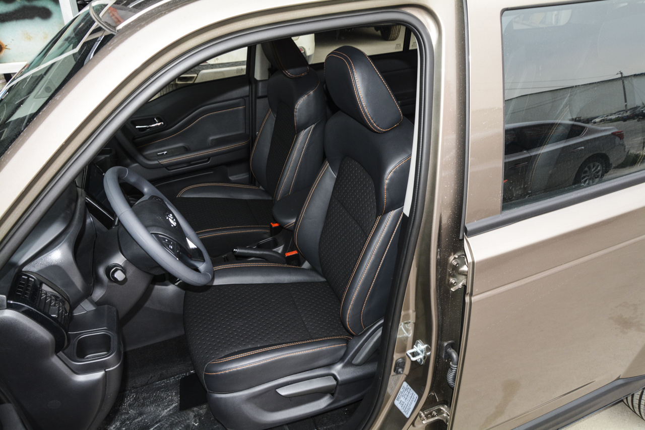  2019款长安欧尚X70A 1.5L手动精英型国VI 