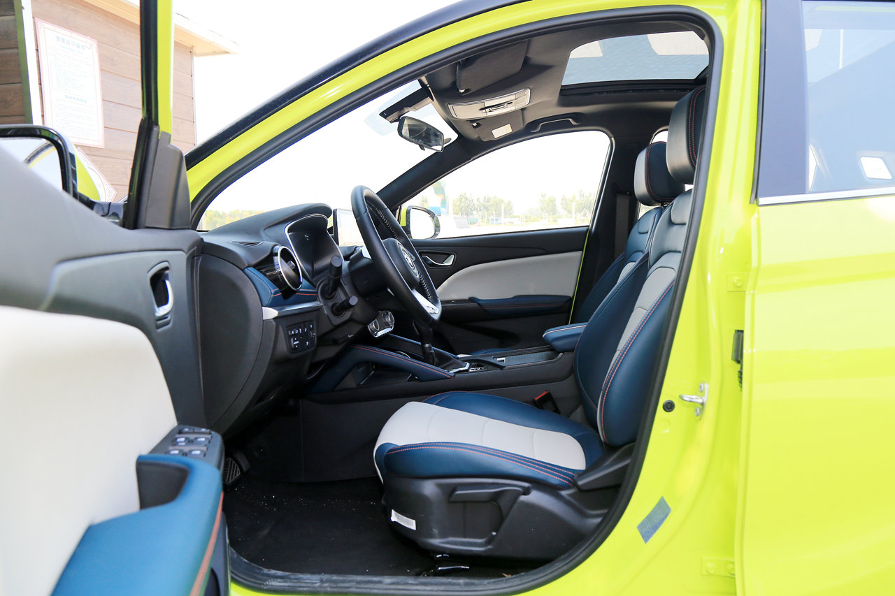 2022款风光500 1.5T CVT智享型