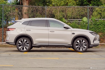 2025款宋PLUS DM-i 智驾版 DM-i 160KM旗舰型