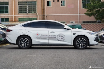 2025款秦L DM-i 智驾版 120KM超越型