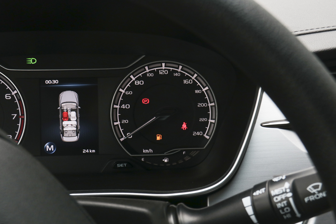 2019款吉利缤瑞1.0T手动200T手动缤驰版