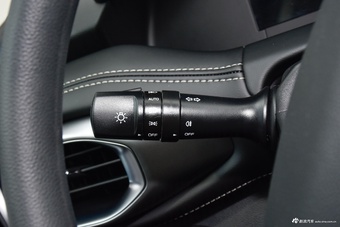 2025款雷达金刚 430km 两驱长厢 招财金刚