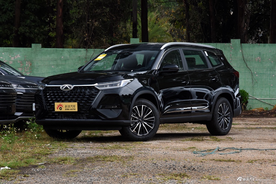 2025款瑞虎8 PRO 290T 两驱尊贵版