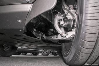 2025款方程豹钛7 四驱基本型