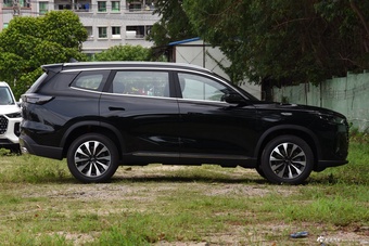 2025款瑞虎8 PLUS 1.6T 乘风版 7座
