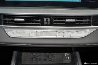 2025款瑞虎8 PRO 290T 两驱豪华+