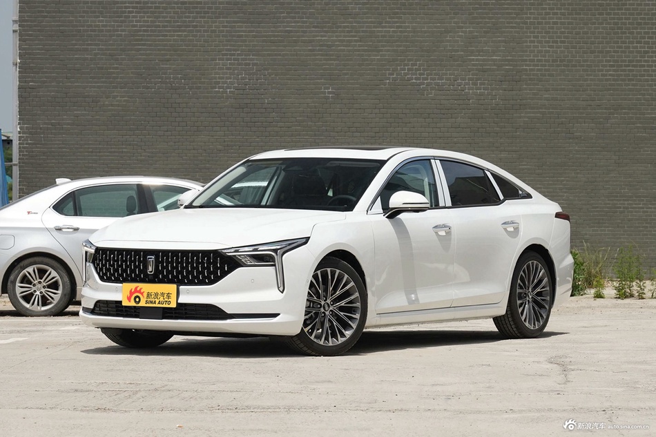 2022款奔腾B70 2.0T 自动驭享型