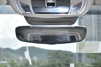 2025款奥迪A8L 55 TFSI quattro 旗舰型