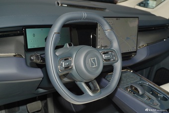 2024款ZEEKR 009 光辉典藏版