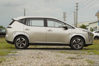 2025款AION Y Plus 610 智享版