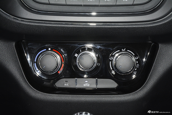 2019款欧诺S 1.5L手动经济型(非空调)