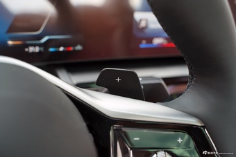 2025款宝马5系 525Li 豪华套装