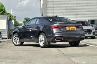 2024款奥迪A5 Coupe 40 TFSI 时尚动感型