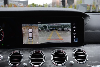 2021款奔驰E级改款 E 300 L 运动豪华型 