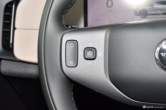 2026款沃尔沃XC70插电 四驱超长续航Core