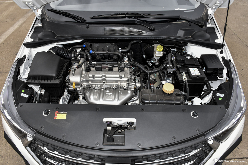  2019款宝骏310 1.2L自动舒适型