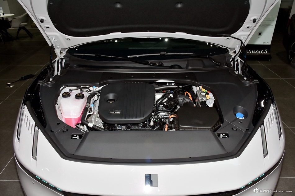 2025款领克10 EM-P 240四驱Ultra运动版