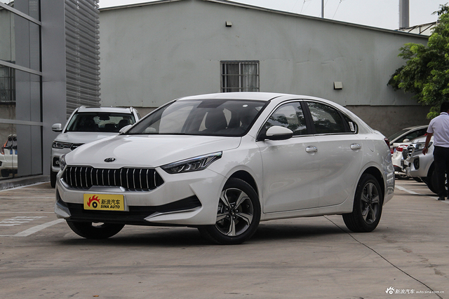 2019款起亚K3 1.5L CVT  新锐版