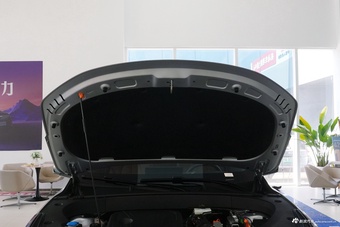 2026款博越L 第四代 1.5T i-HEV 稳行版