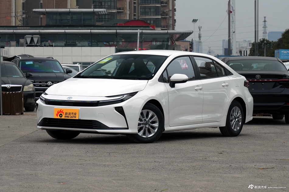 2026款卡罗拉 1.8L 双擎 先锋版