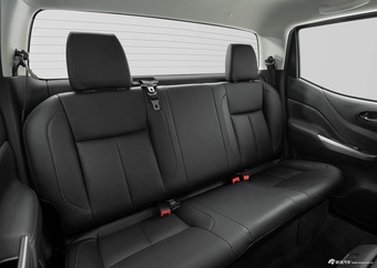 2026款纳瓦拉 2.3T自动柴油四驱舒适型标箱 官图