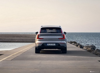 2023款沃尔沃EX90 官图