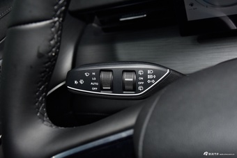 2025款风云T8 1.5T 130km 豪华版7座